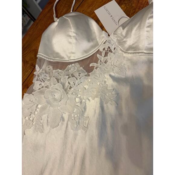 Sz M - NEW Saints & Secrets Satin Dress - Picture 7 of 9